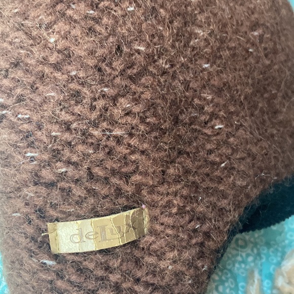 Delux adorable kids monkey beanie winter hat with buttons excellent condition - Picture 9 of 13